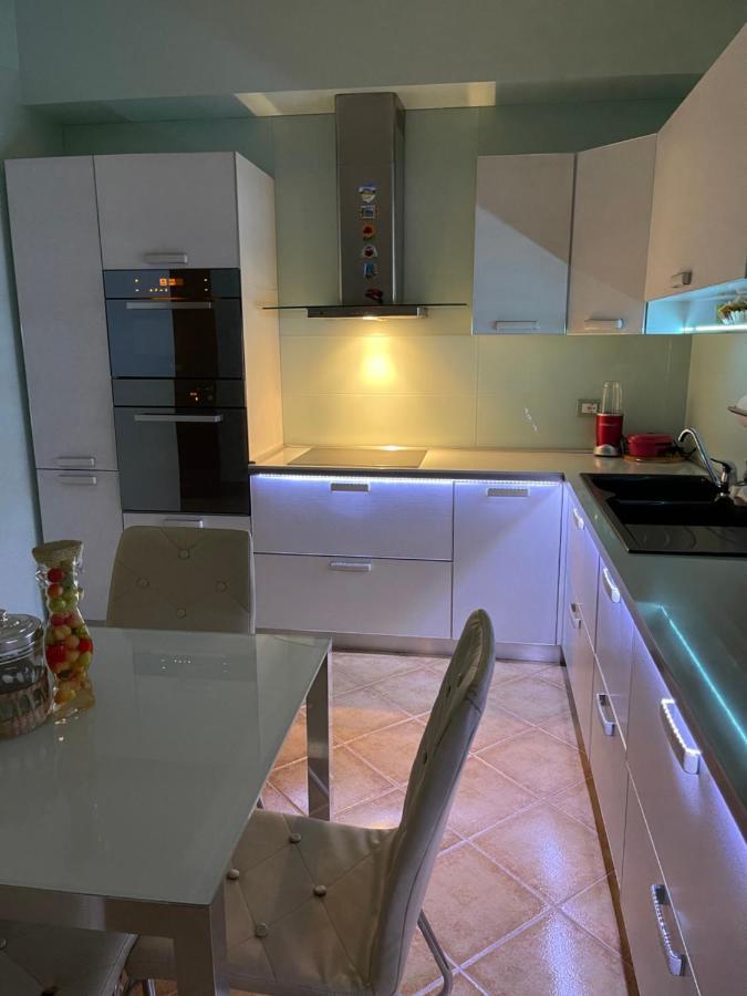 Sunkissed Centre Apartment Vlorë Exteriér fotografie